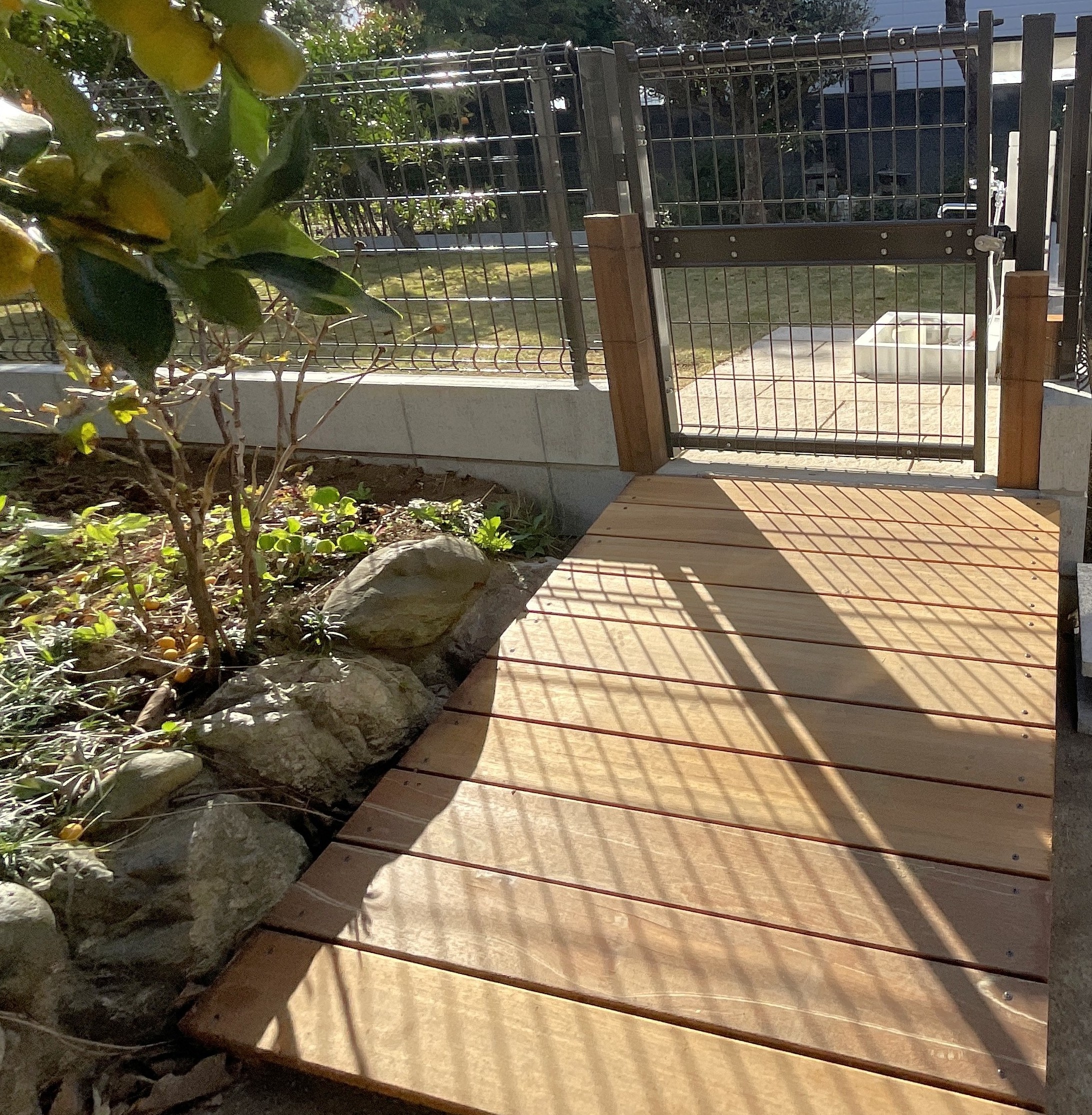 施工後 入り口前のスロープの様子