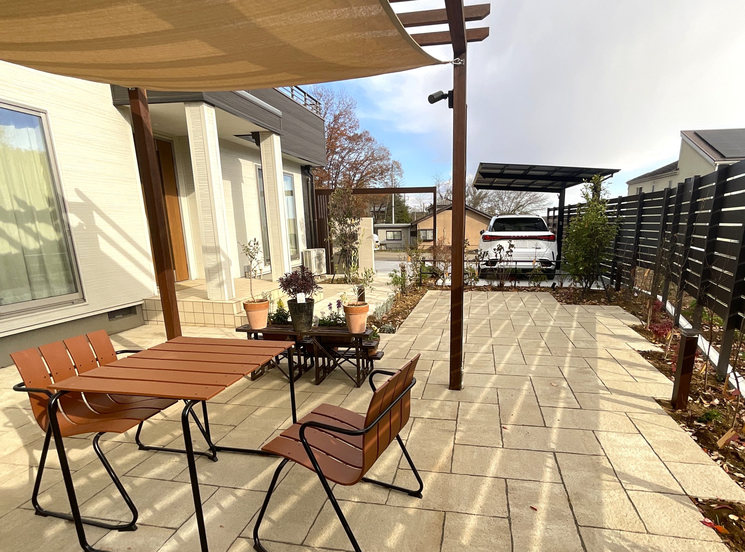 中から見たお庭の様子